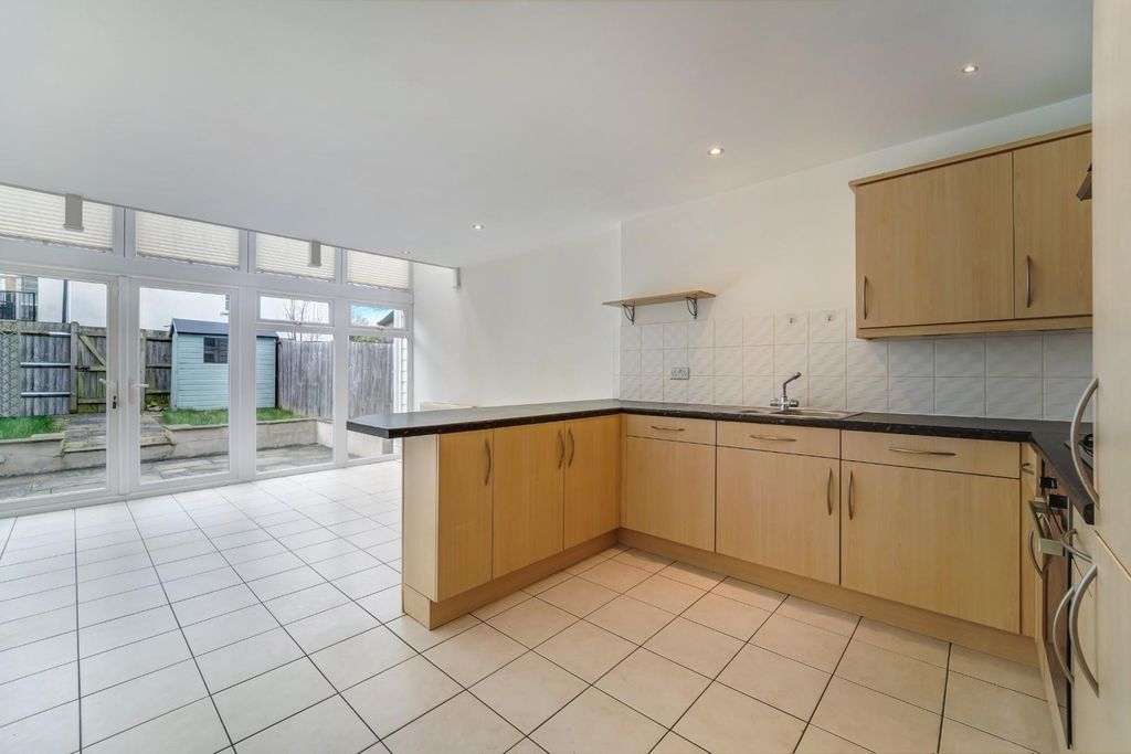 Property photo 2 of 20 Revere Way