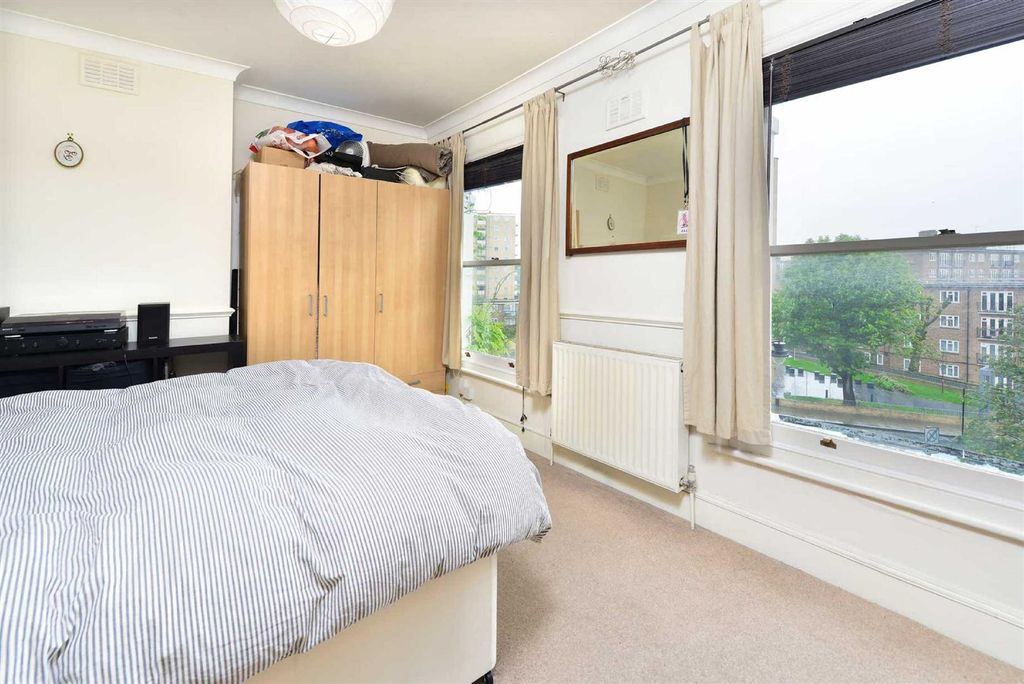 Property photo 3 of 7