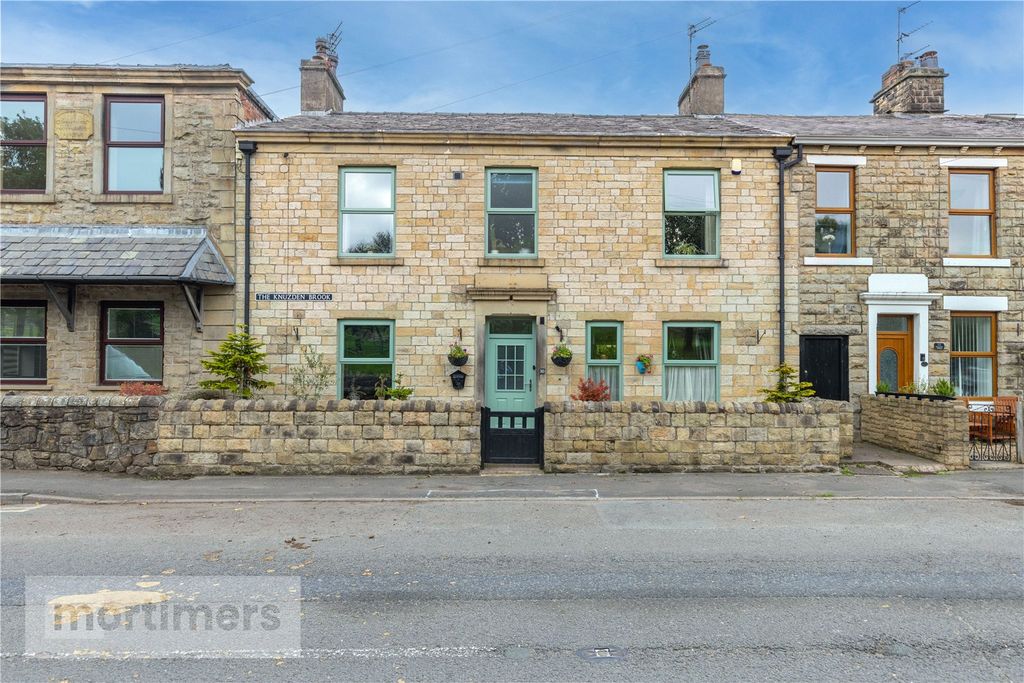 Property photo 1 of 26 Front External