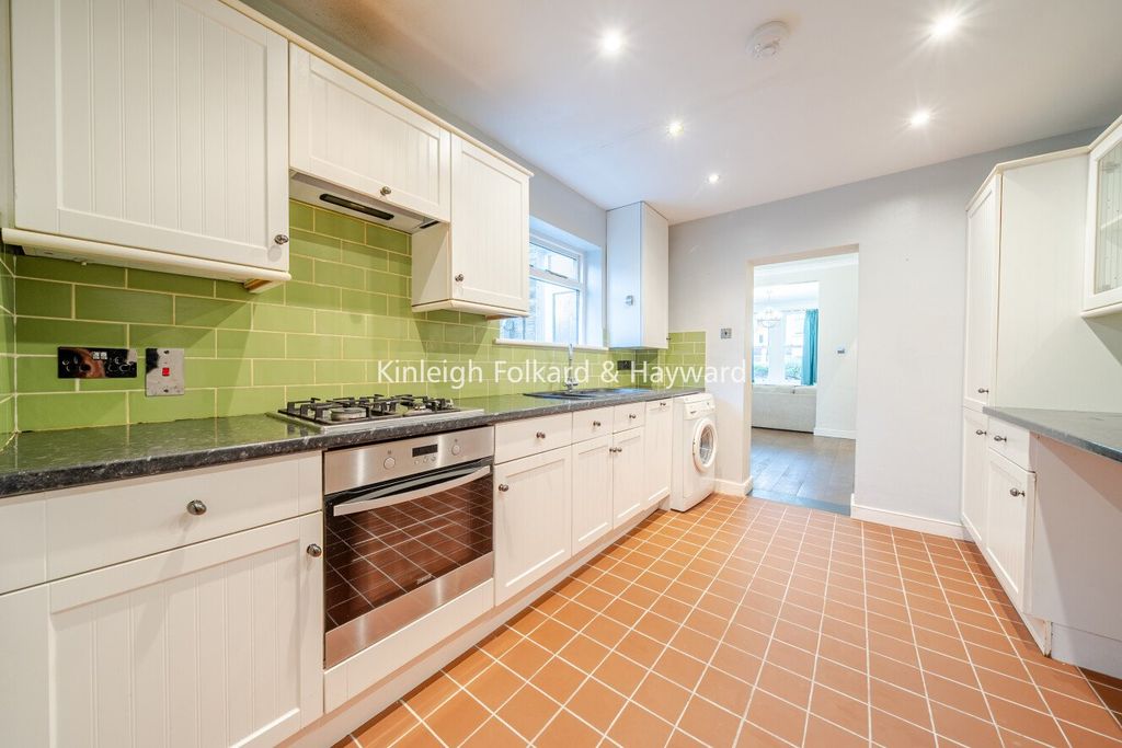 Property photo 3 of 18 Picture No. 21