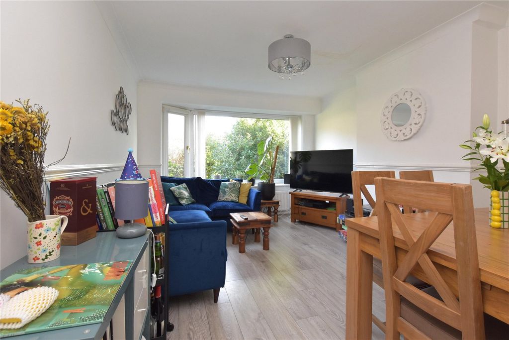 Property photo 3 of 13 Picture 3