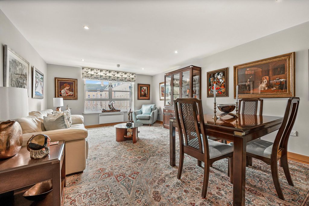 Property photo 1 of 9 Image