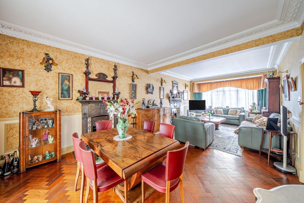 Property photo 2 of 20 Picture No. 13