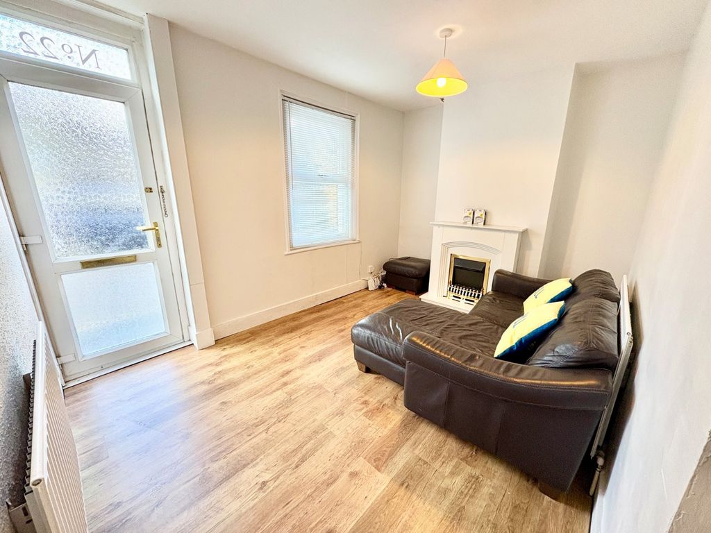 Property photo 2 of 14 Picture No. 22