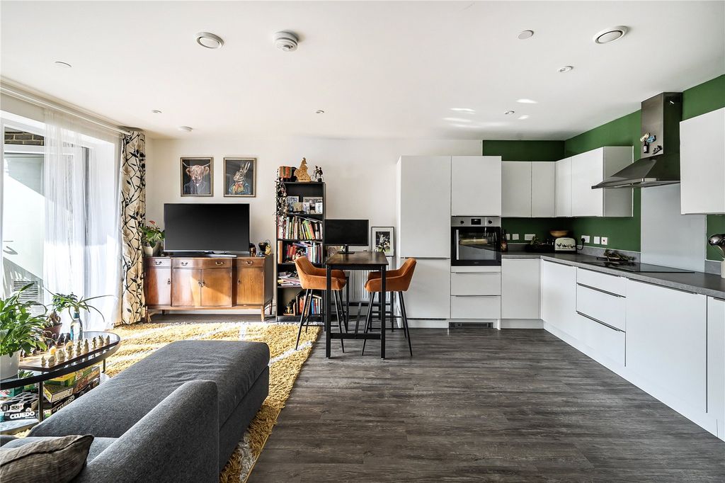 Property photo 1 of 12 Kitchen Diner