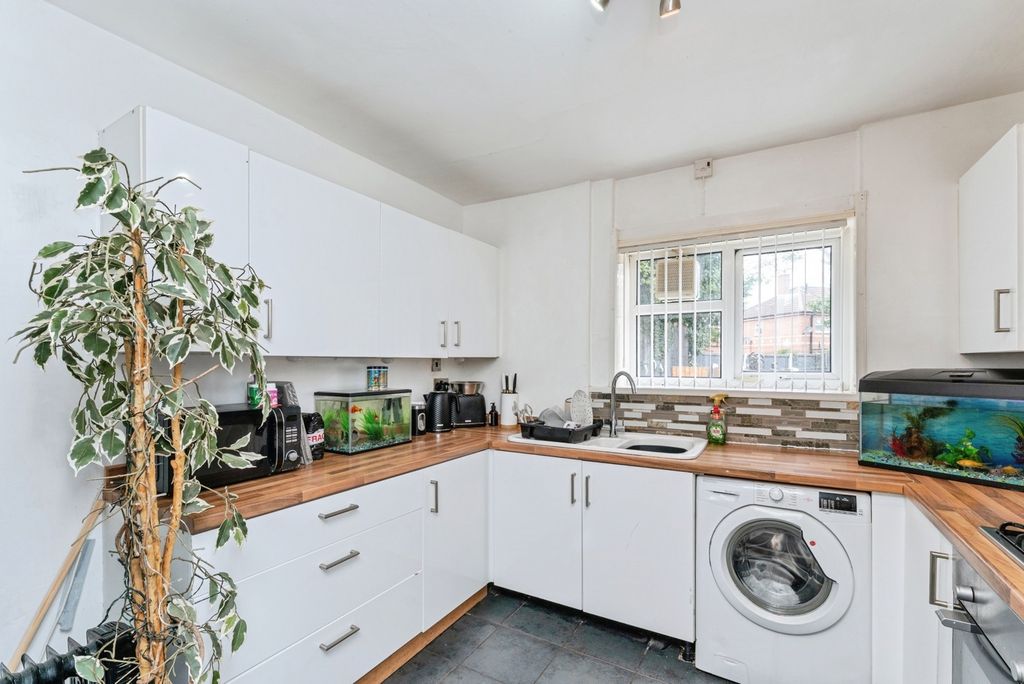 Property photo 2 of 22 Pbox-Img.Jpg