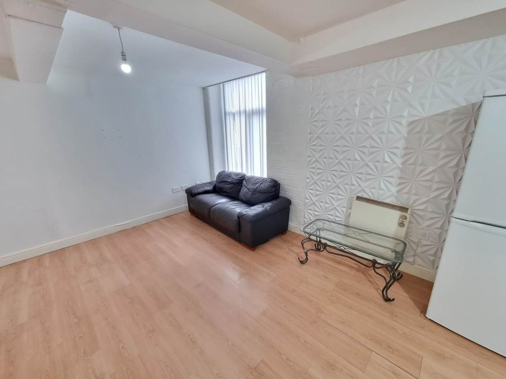 Property photo 2 of 7 20250818_143150