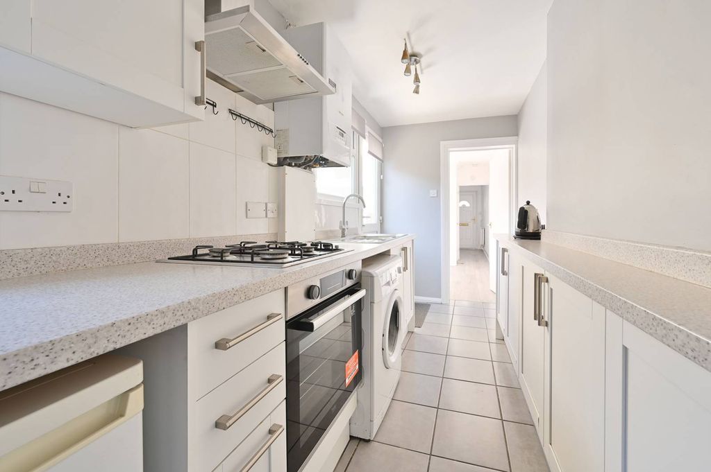 Property photo 3 of 15