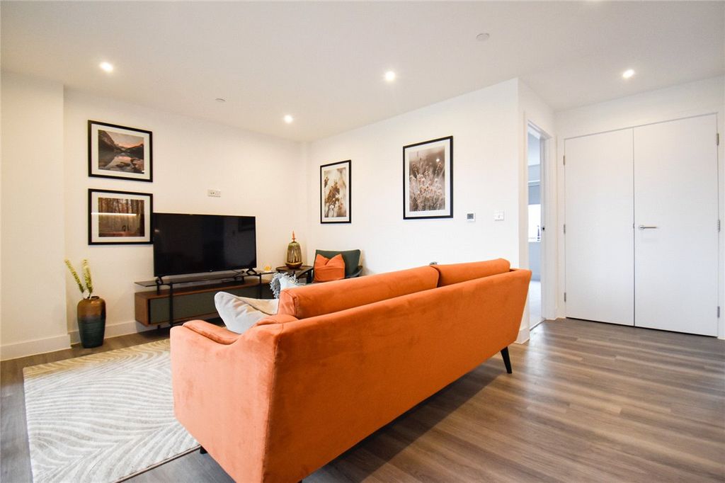 Property photo 2 of 12 Picture No. 08