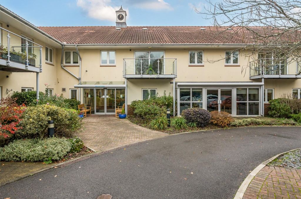 Property photo 1 of 13 1380833-1-69133623E4c77.Jpg