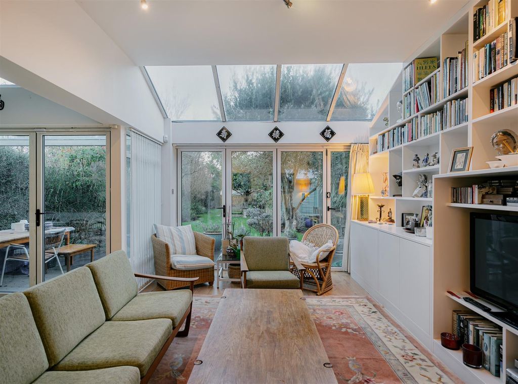 Property photo 3 of 13 19656124 (16).Jpg