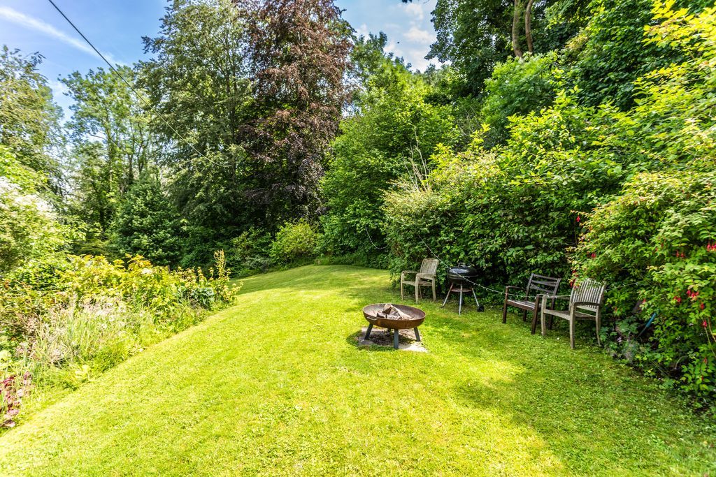 Property photo 2 of 39 Photo 29