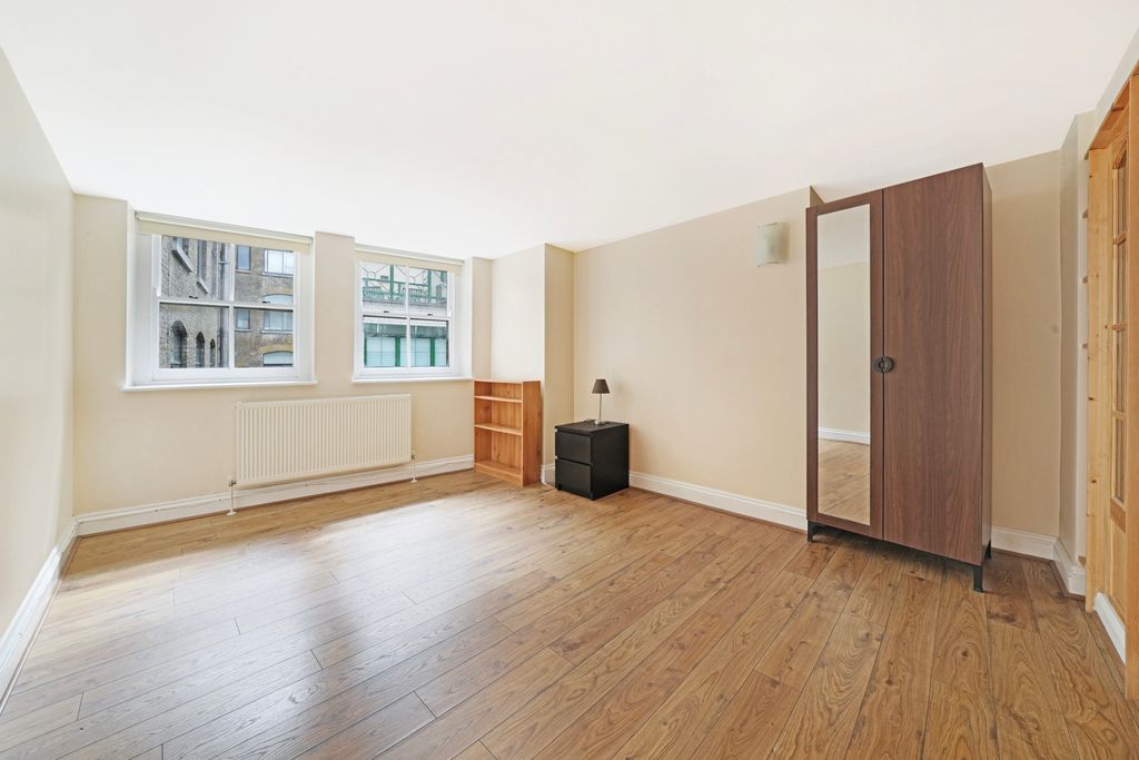 Property photo 3 of 8