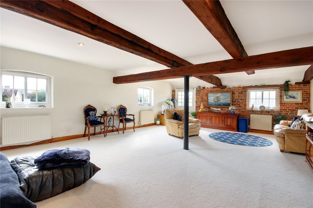 Property photo 2 of 10 Sitting/Dining Rm