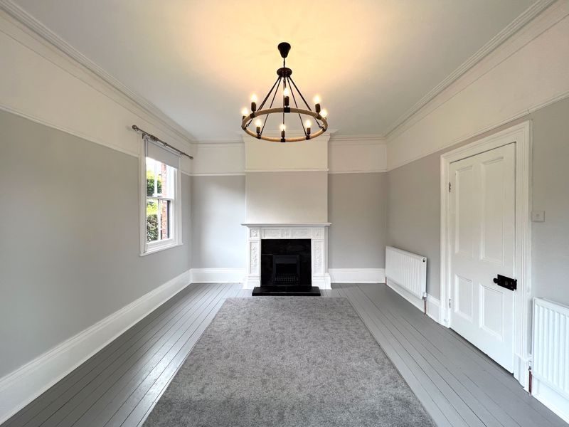 Property photo 2 of 27 Photo 4