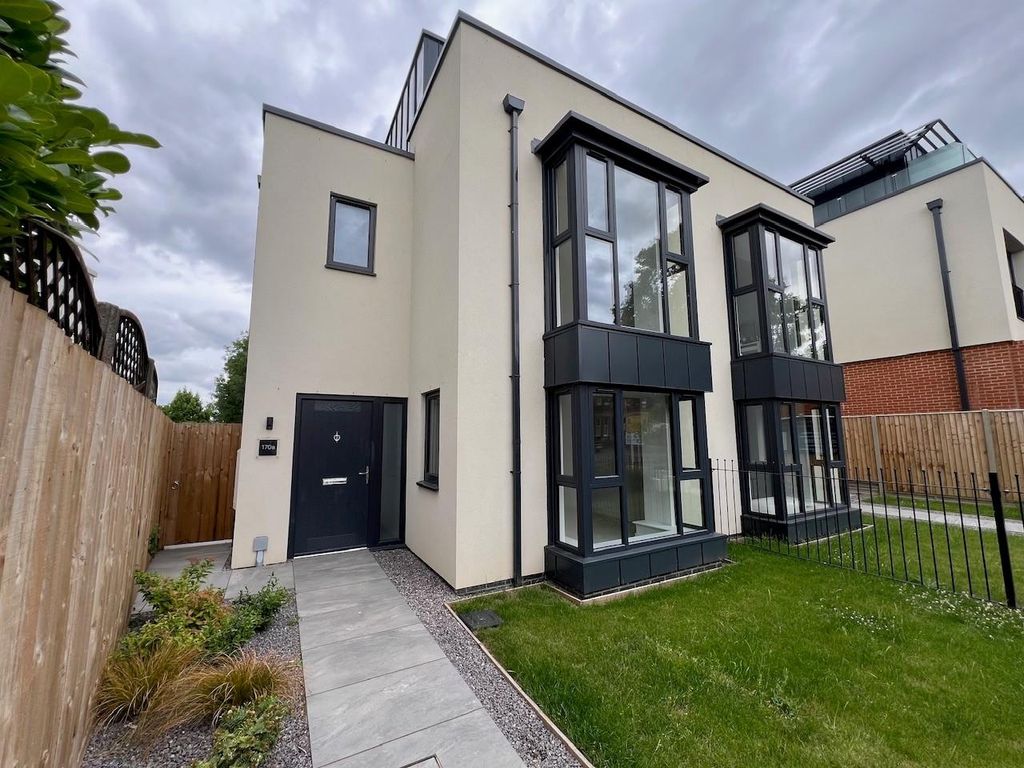 Property photo 1 of 11 l4.Jpg