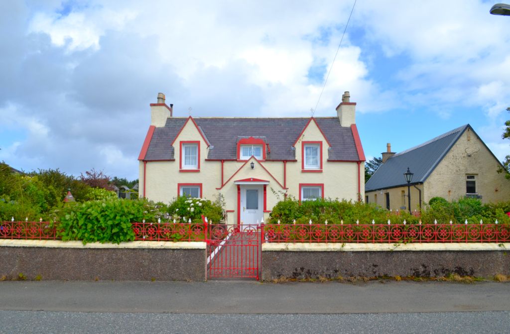 Property photo 3 of 45