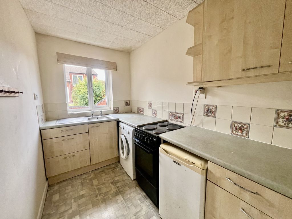 Property photo 3 of 12