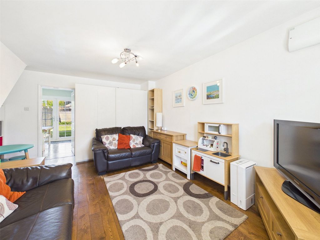 Property photo 2 of 18 Picture No. 07