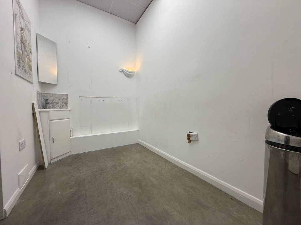 Property photo 3 of 3 Gallery