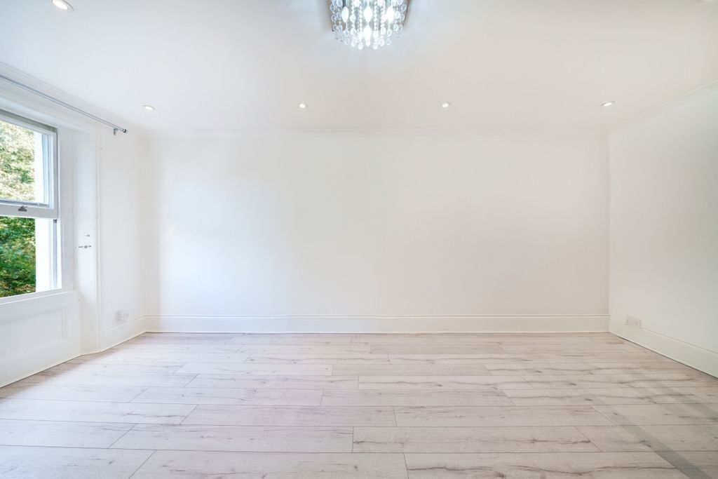 Property photo 2 of 12 2