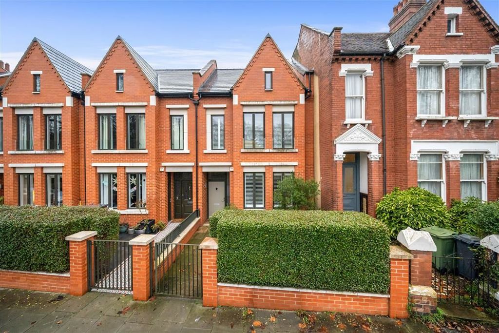 Property photo 1 of 10