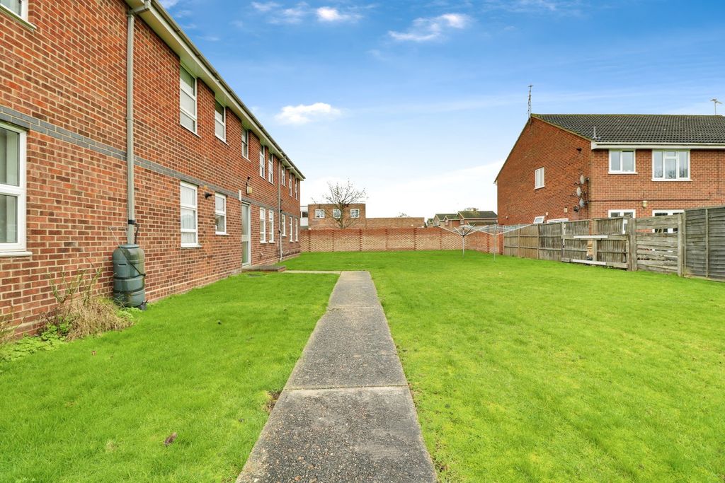 Property photo 3 of 4