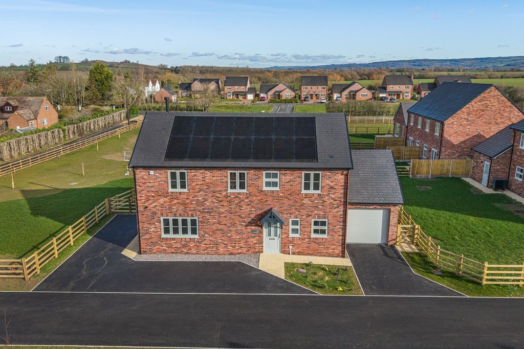 Property photo 1 of 21