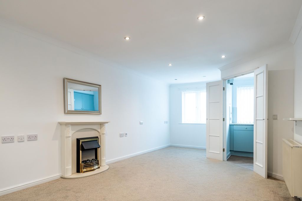 Property photo 1 of 24