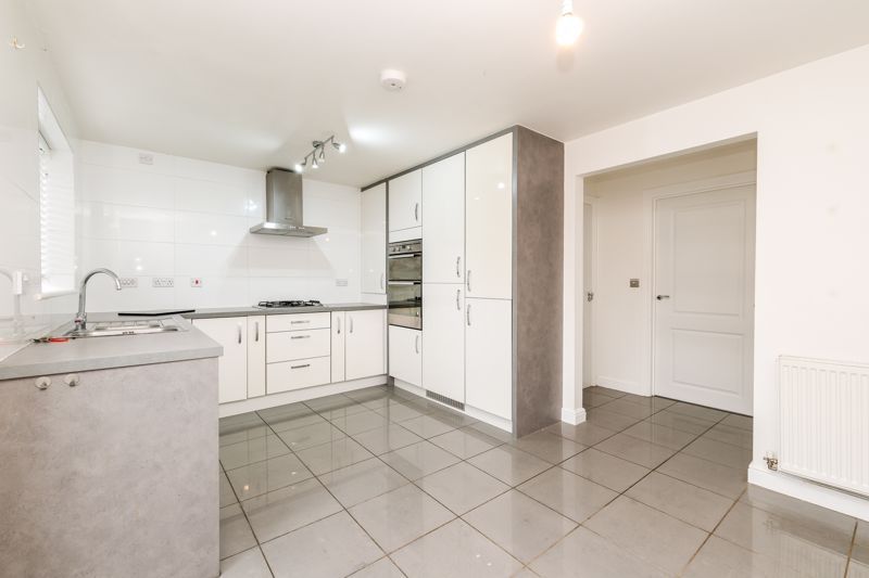 Property photo 2 of 16 Photo 10