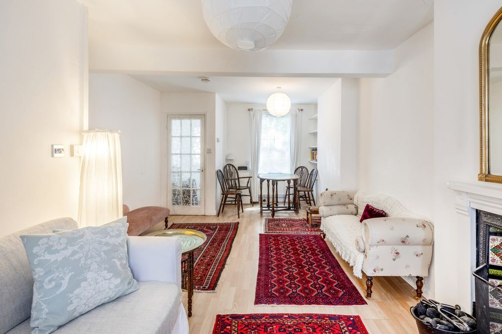 Property photo 3 of 9