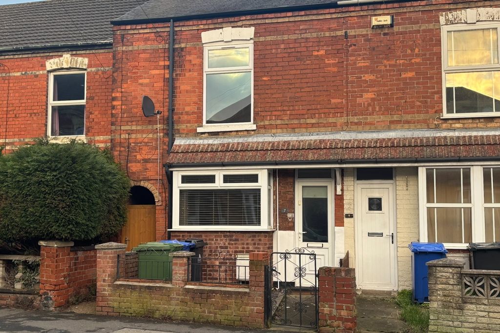 Property photo 1 of 11 Front