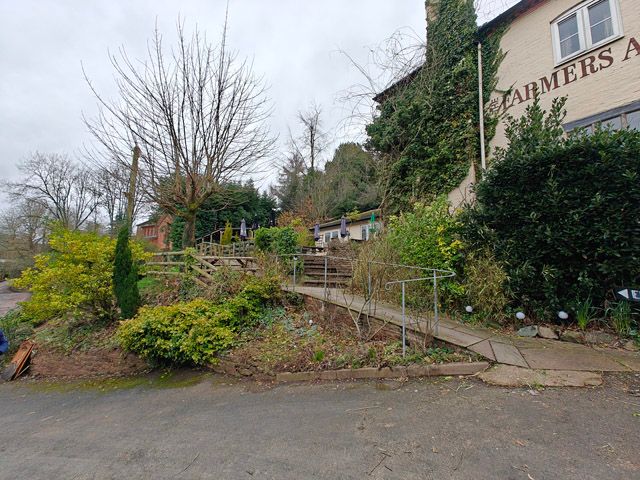 Property photo 3 of 18