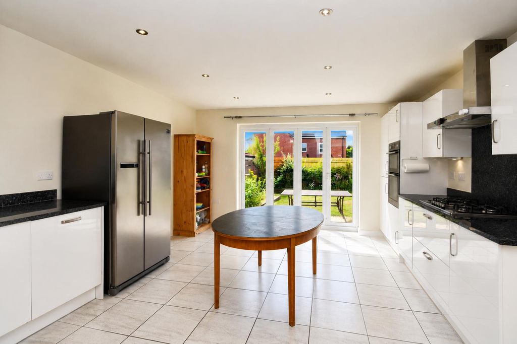 Property photo 2 of 32 Kitchen
