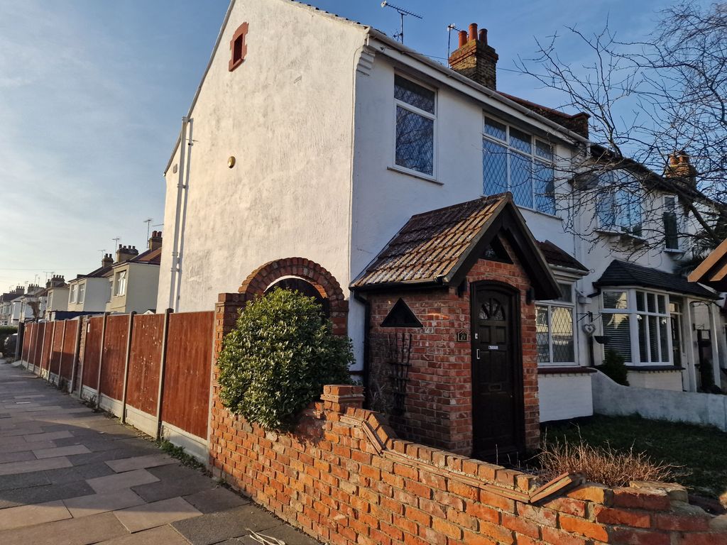 Property photo 3 of 10