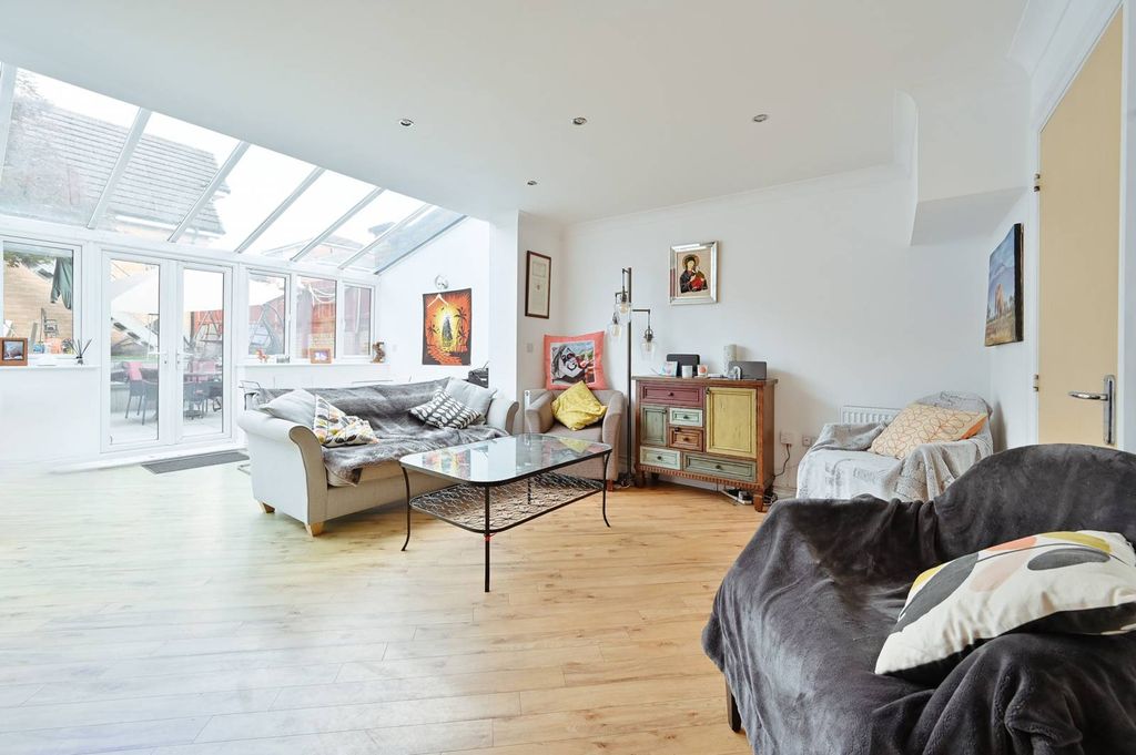 Property photo 2 of 24