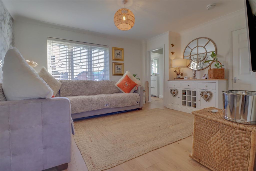 Property photo 3 of 18 28Ramseychasenew-10.Jpg