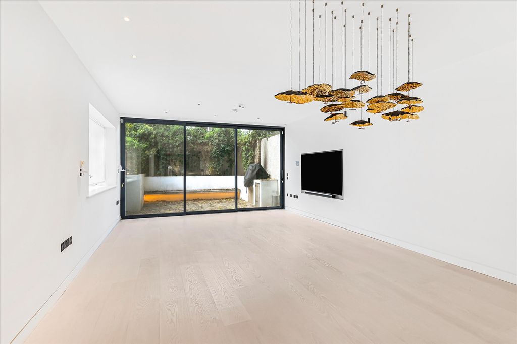 Property photo 1 of 20 Image