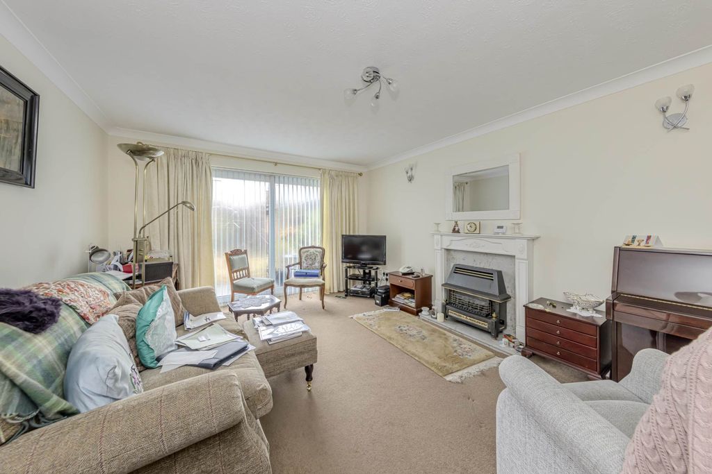 Property photo 3 of 18