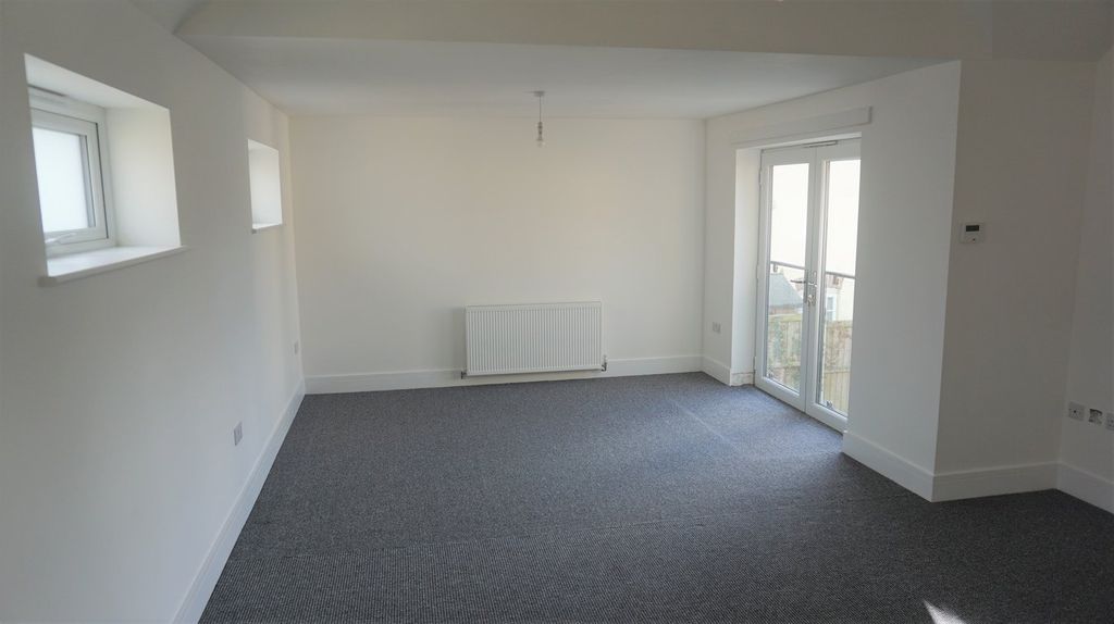 Property photo 3 of 10 Living Room Area