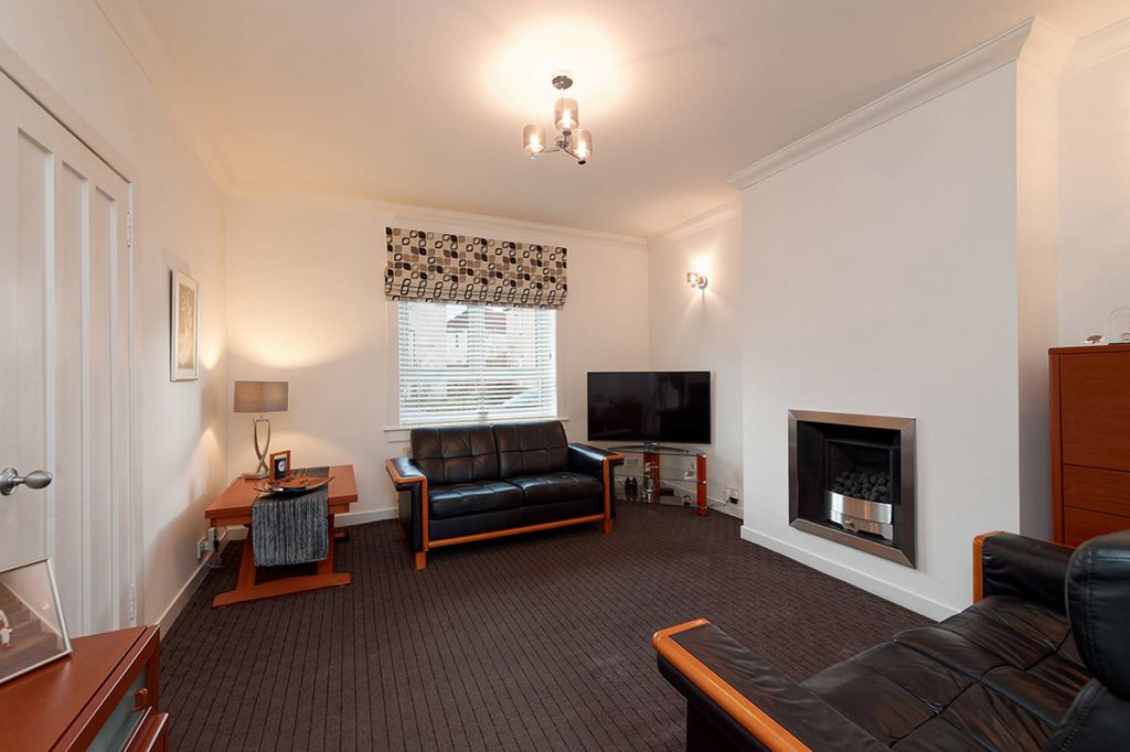 Property photo 2 of 23