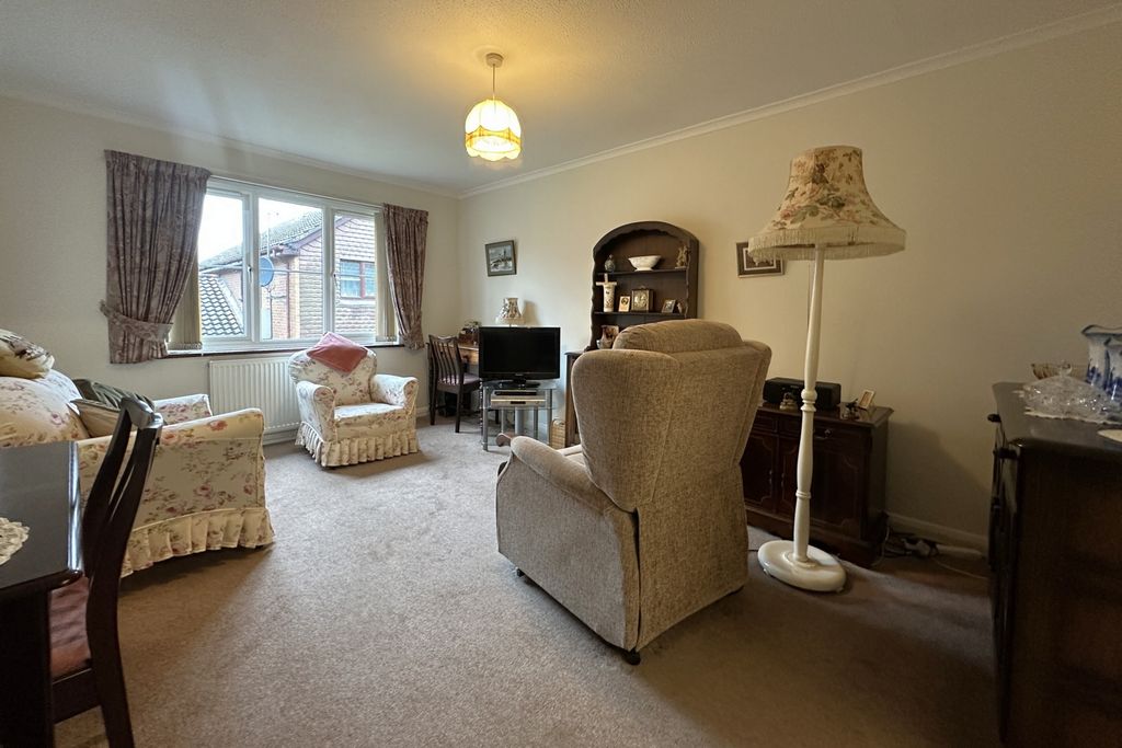 Property photo 3 of 11 Photo 3