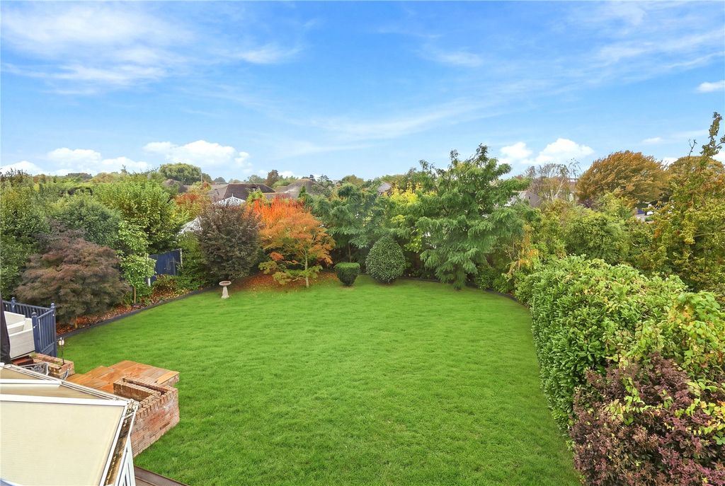 Property photo 2 of 28 Picture No. 07