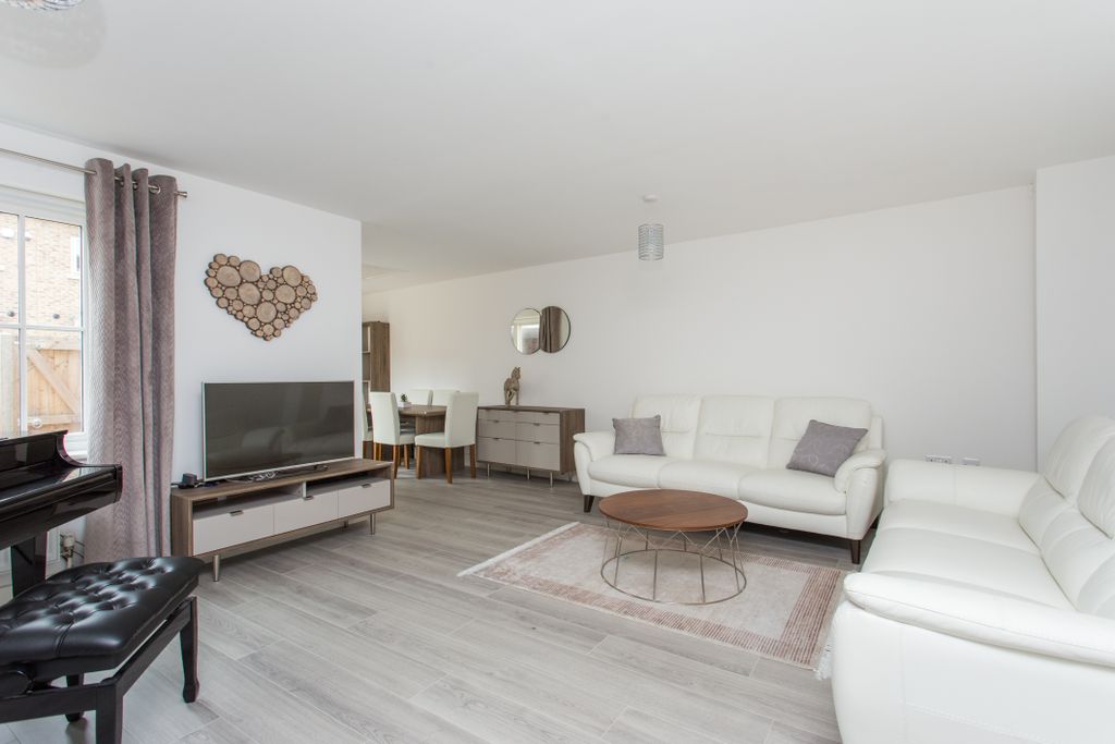 Property photo 2 of 13 Picture 2