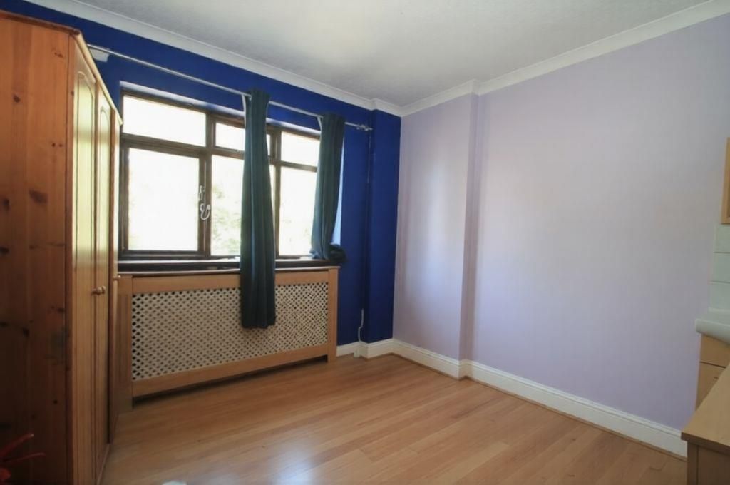 Property photo 2 of 7 Bedroom.Jpg