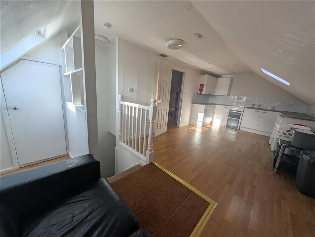 Property photo 2 of 4