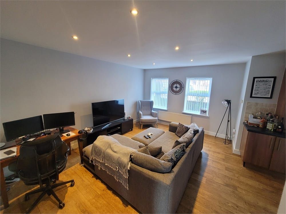 Property photo 2 of 6