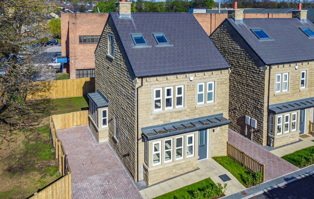Property photo 1 of 23 Drone