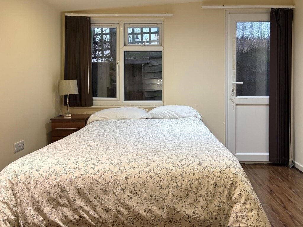 Property photo 1 of 4