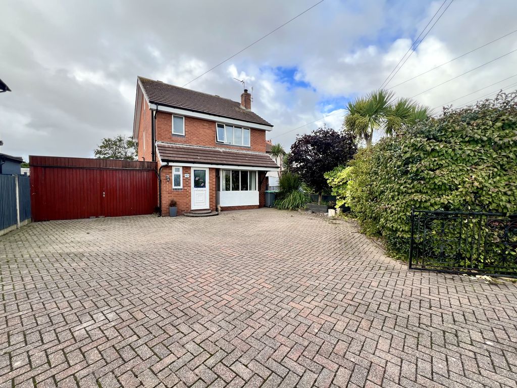 Property photo 1 of 30